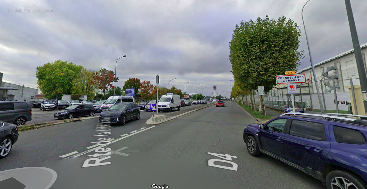 Parking à CHENNEVIERES-SUR-MARNE