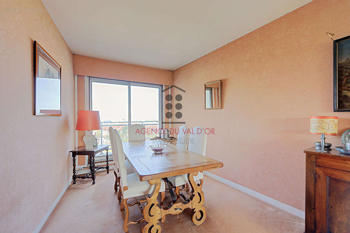 Appartement à SAINT-CLOUD