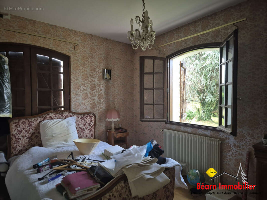 Maison 139 m² à Orthez  - photo 8