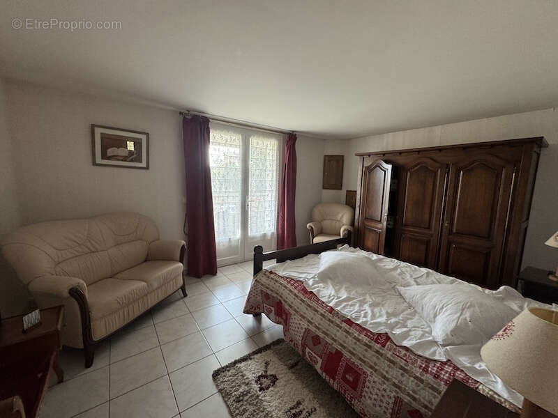 Maison à MORTAGNE-SUR-GIRONDE