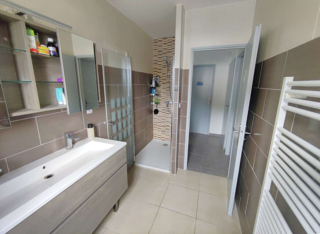 Maison à SAINT-PIERRE-D'ALLEVARD