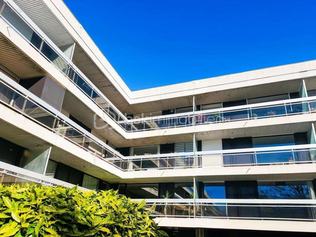 Appartement à VERSAILLES