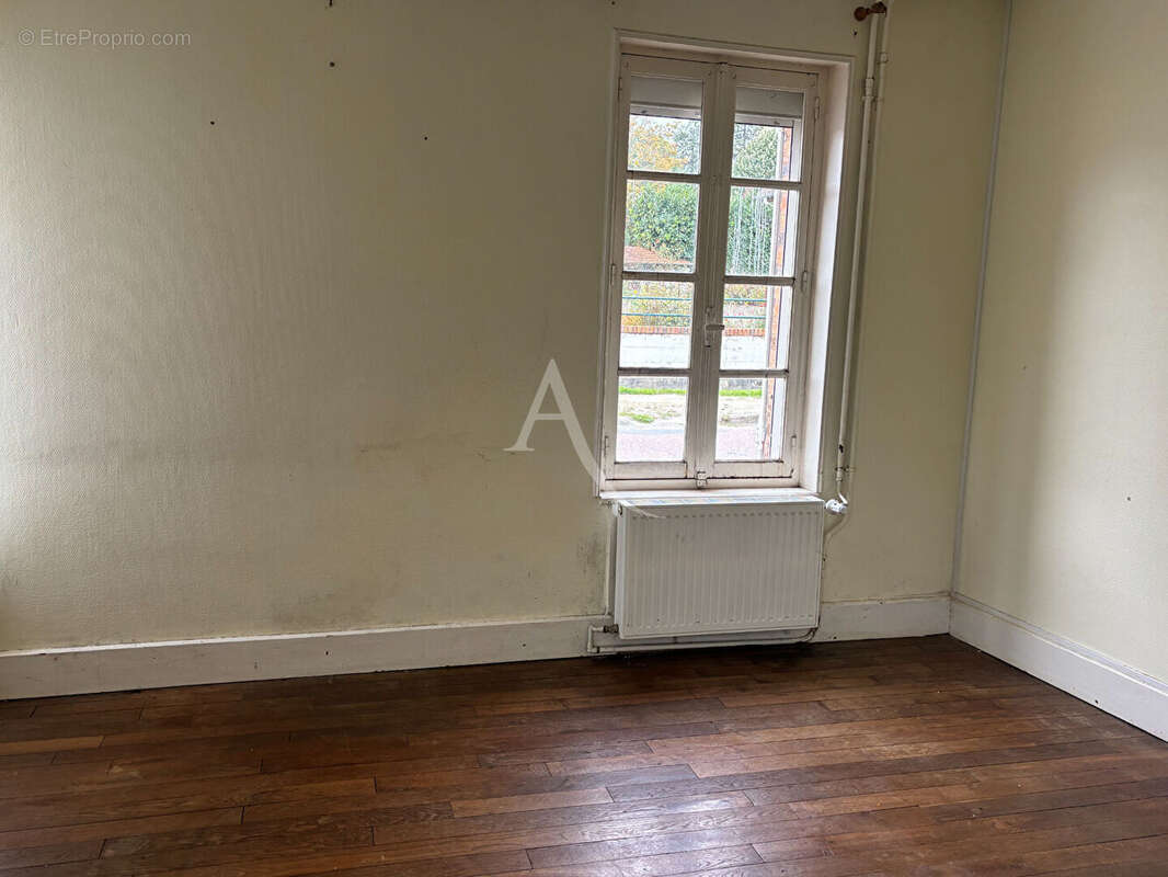 Maison à BRINON-SUR-SAULDRE