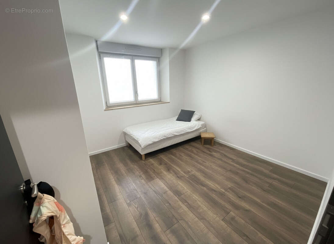 Appartement à ARC-SOUS-CICON