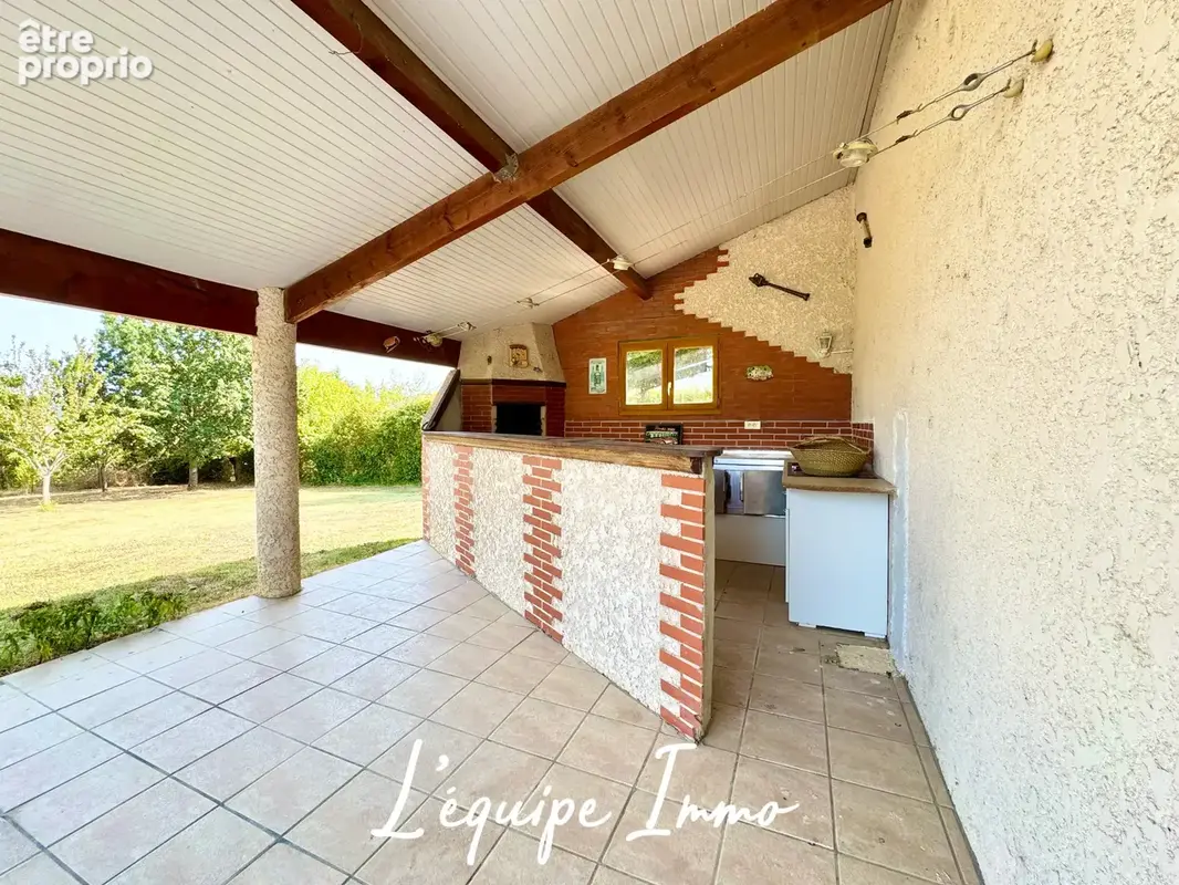 Maison 7 pièces avec grand jardin arboré - photo 3