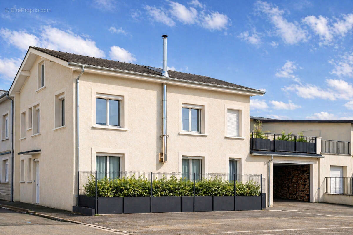 Maison à OYONNAX