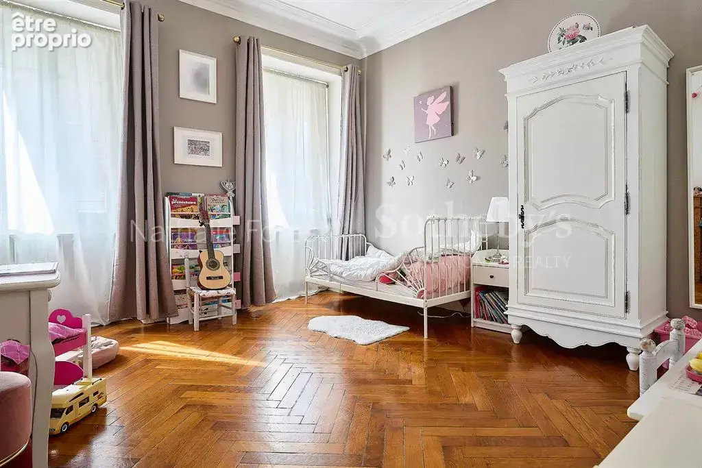Rue de valmy / dernier etage familial 3 chambres, 1 bureau et vue sur beffroi de lille ! - photo 10