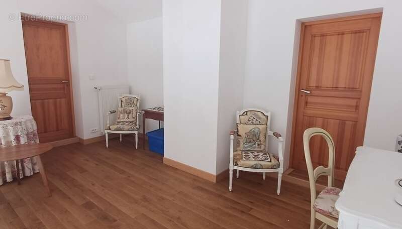 Grande maison à vendre 5 pièces FOUQUEBRUNE (16) + dépendances sur terrain d'env 6800 m2 - photo 24