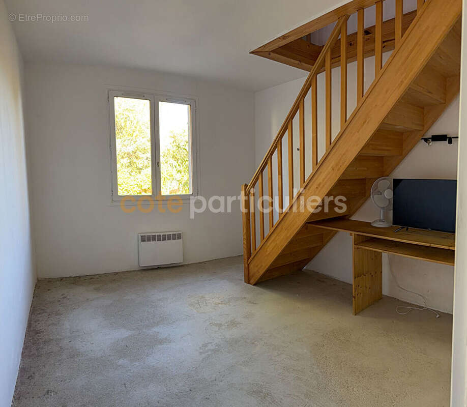 Maison à VILLEMOUSTAUSSOU