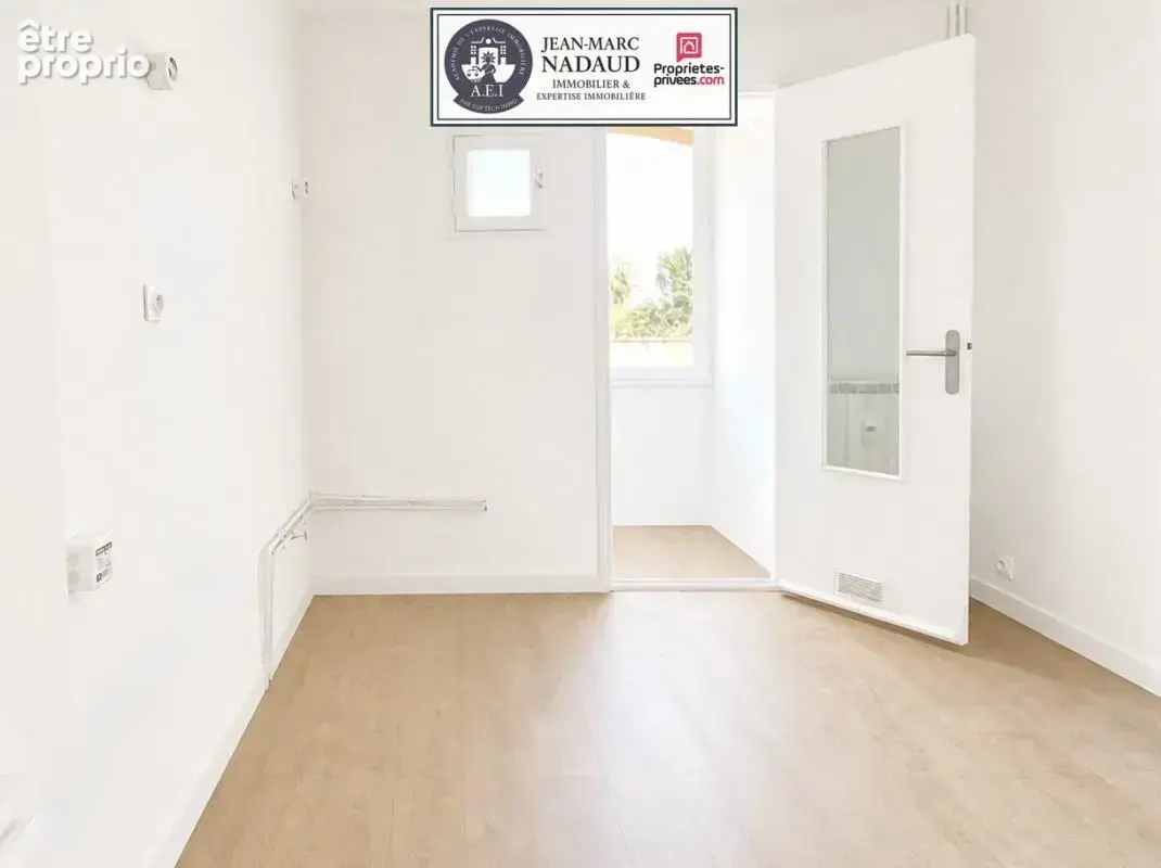 3 pièces entièrement rénové  clim+ garage + cave, tout à pied' - photo 7