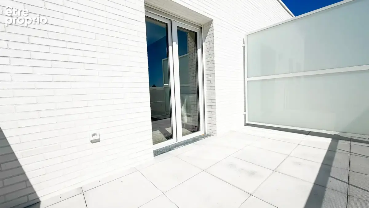 Dernier etage et grande terrasse - photo 2