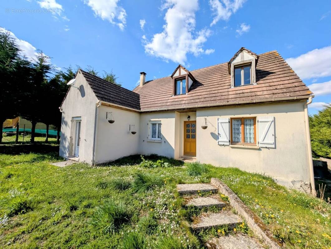 Maison à LIZY-SUR-OURCQ