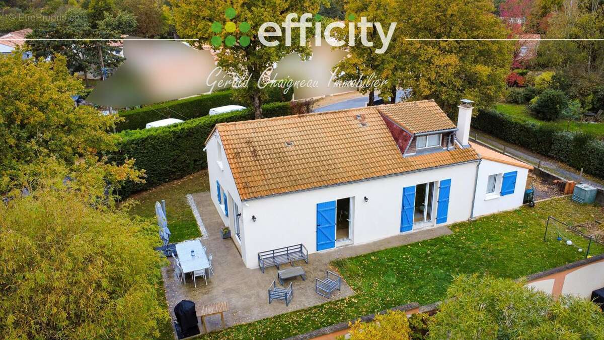 Maison à SAINT-PHILBERT-DE-GRAND-LIEU