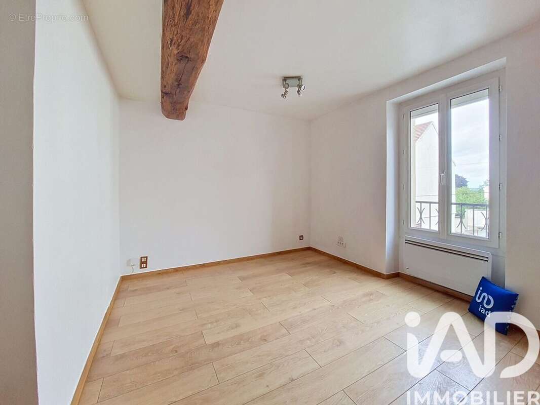 Photo 2 - Appartement à NANTEUIL-LES-MEAUX