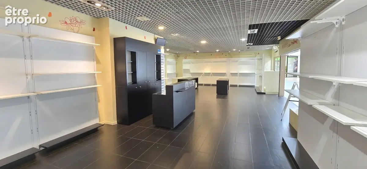 Local commercial - photo 4