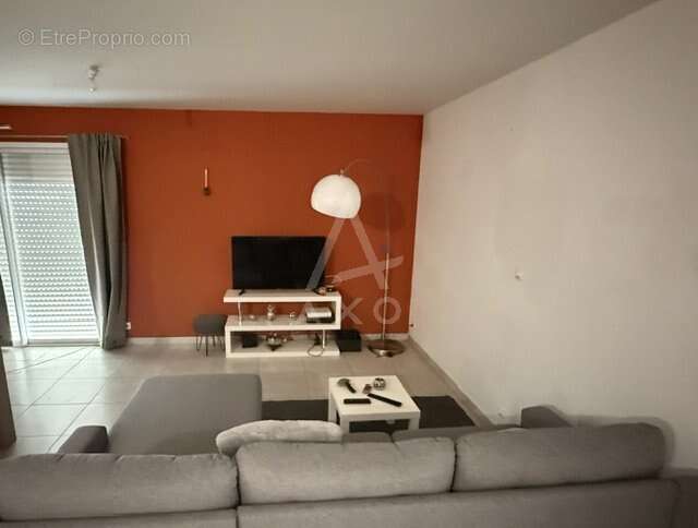 Saint-yrieix - pavillon plain pied 3 chambres avec jardin - photo 5