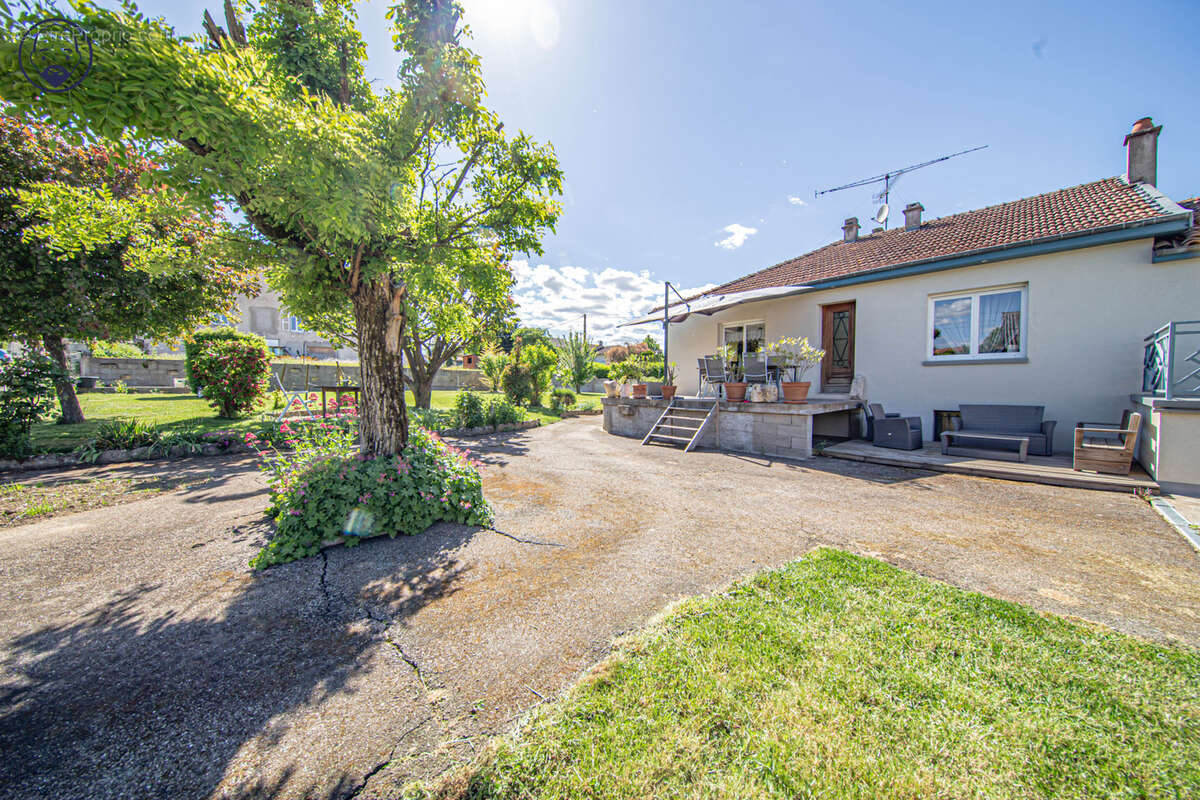 Maison à BROUSSEY-RAULECOURT