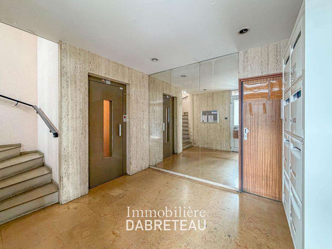 Appartement à LYON-6E