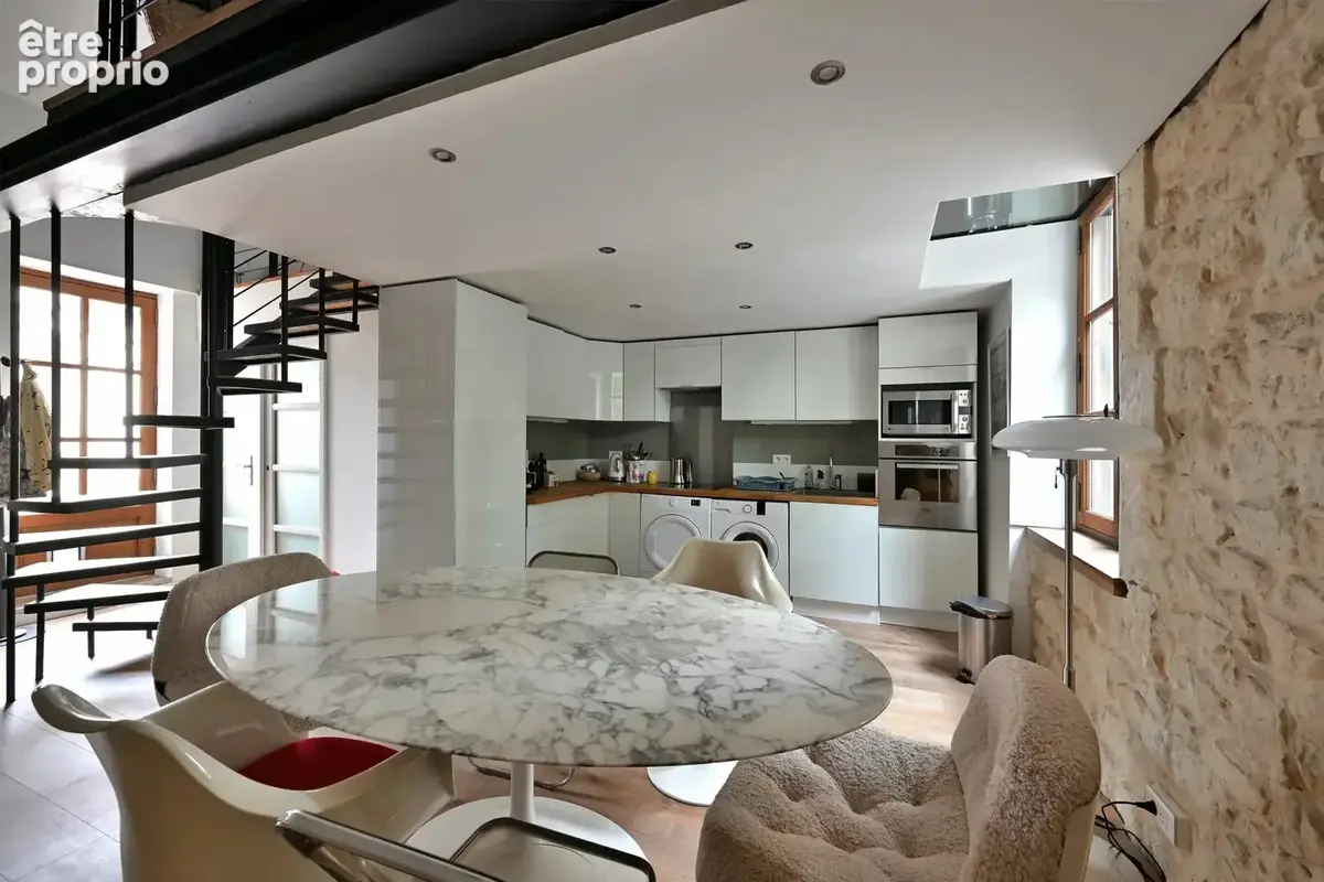 EXCLUSIVITÉ – Exceptionnel appartement esprit LOFT avec terrasse en centre historique d'Arles - photo 8