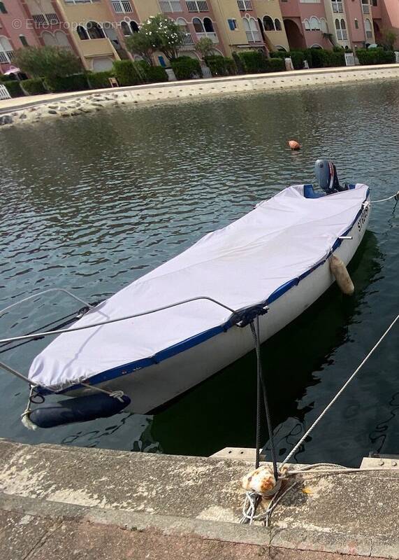 Parking à LE BARCARES