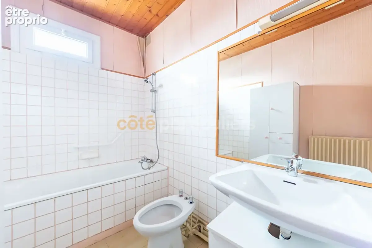 Le poire-sur-vie -- beignon-basset -- maison -- 4 chambres -- 117 m2 -- calme -- potentiel - photo 13