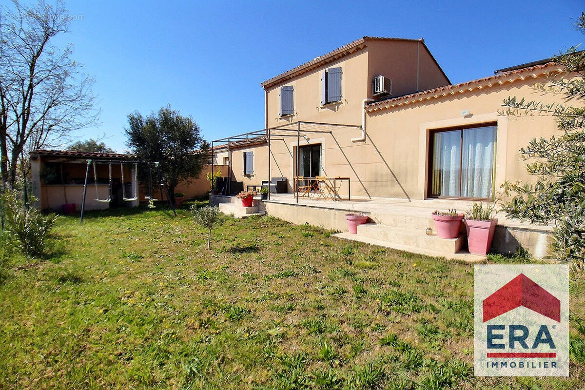 Maison à SUZE-LA-ROUSSE