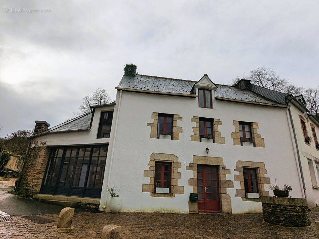 Maison à JOSSELIN