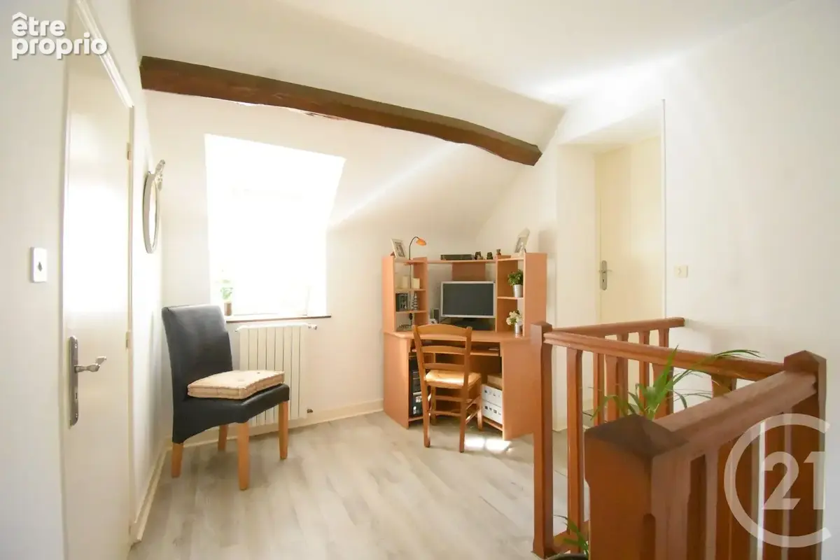 Maison 158 m² à Vendat  - photo 13