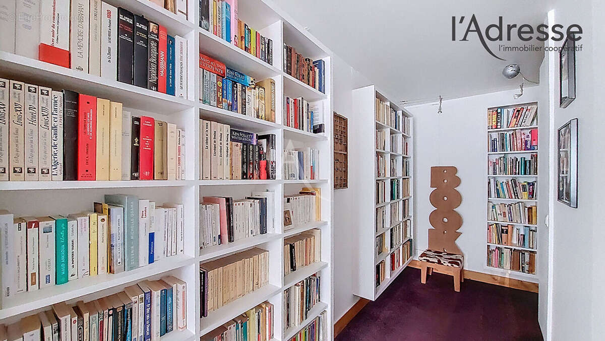 Appartement à COURBEVOIE