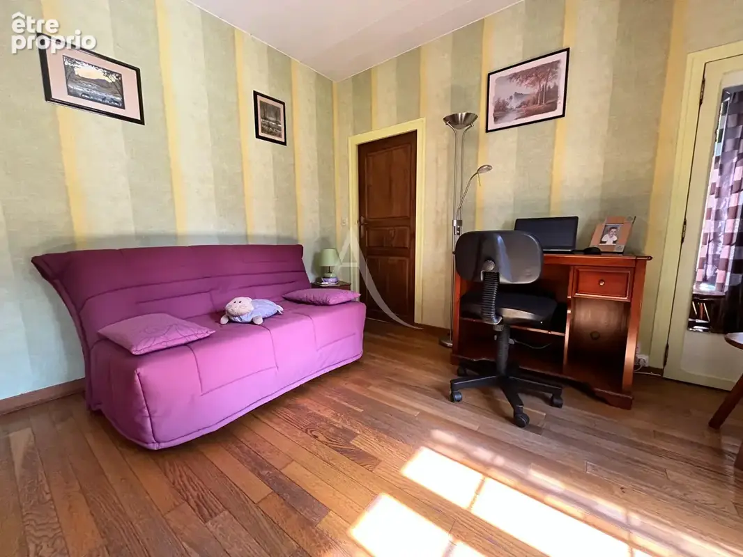 Maison familiale de 151 m² avec terrain à SAINTE-MESME - photo 9