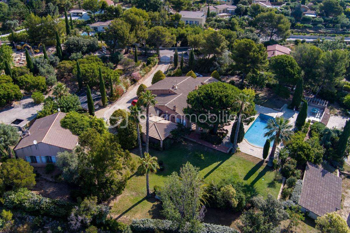 Maison à LA CADIERE-D'AZUR