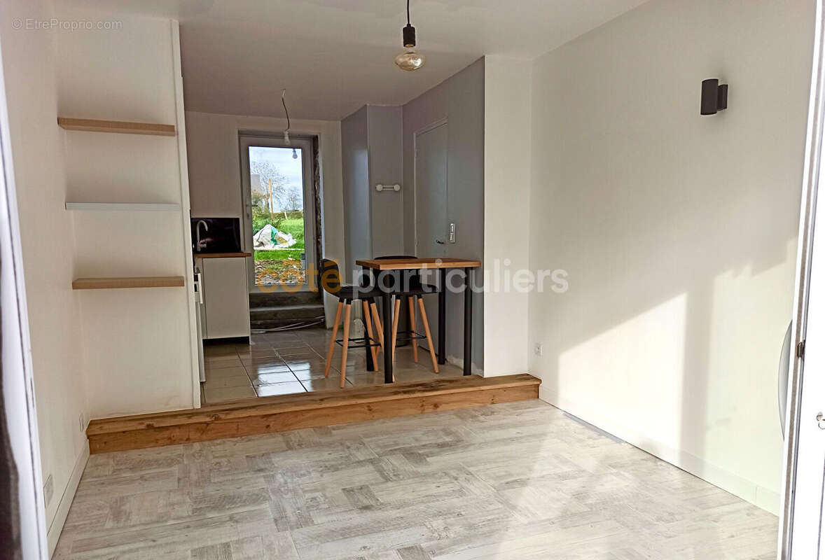 Ensemble immobilier de 3 maisons et possibilité de 2 de plus - Heugueville-sur-Sienne - photo 6