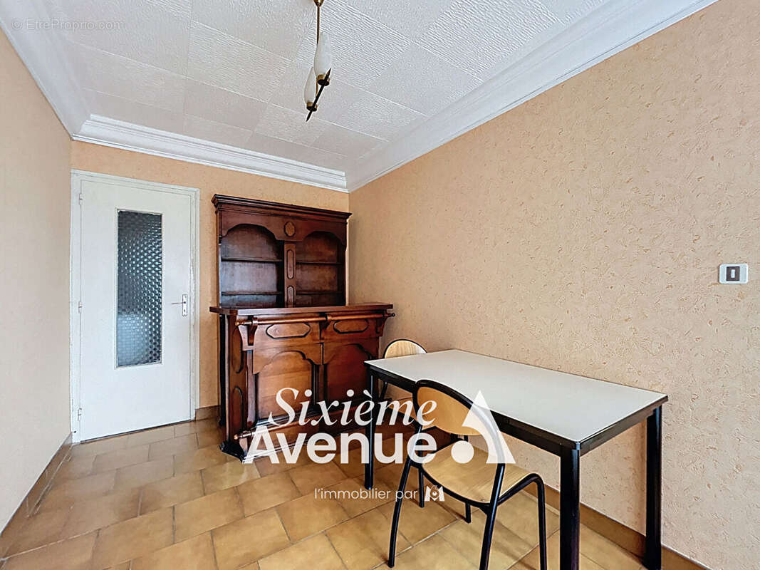 Maison à VAULX-EN-VELIN