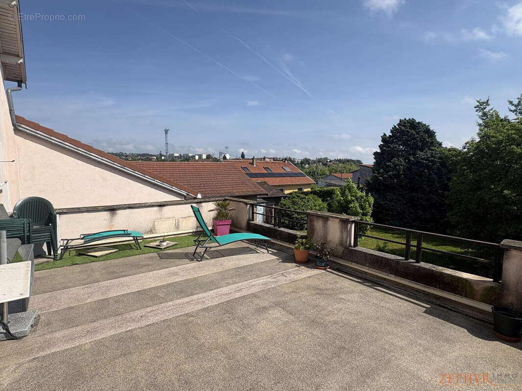 Appartement à GRIGNY