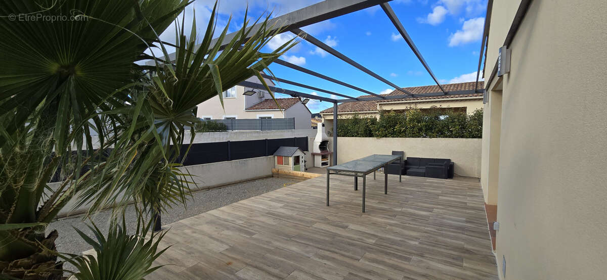 Maison à JONQUIERES