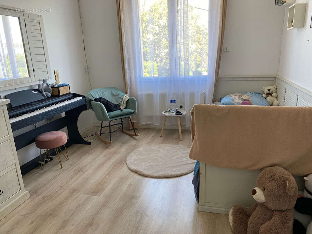 Maison à MANTES-LA-JOLIE