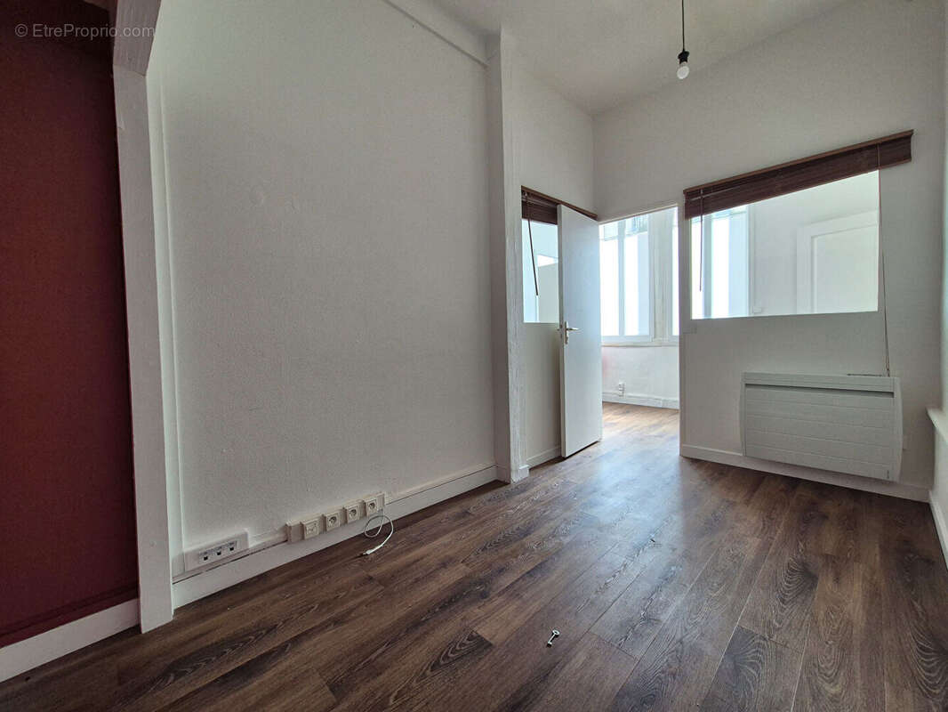 NANTES centre - local professionnel de 103 m² - photo 5