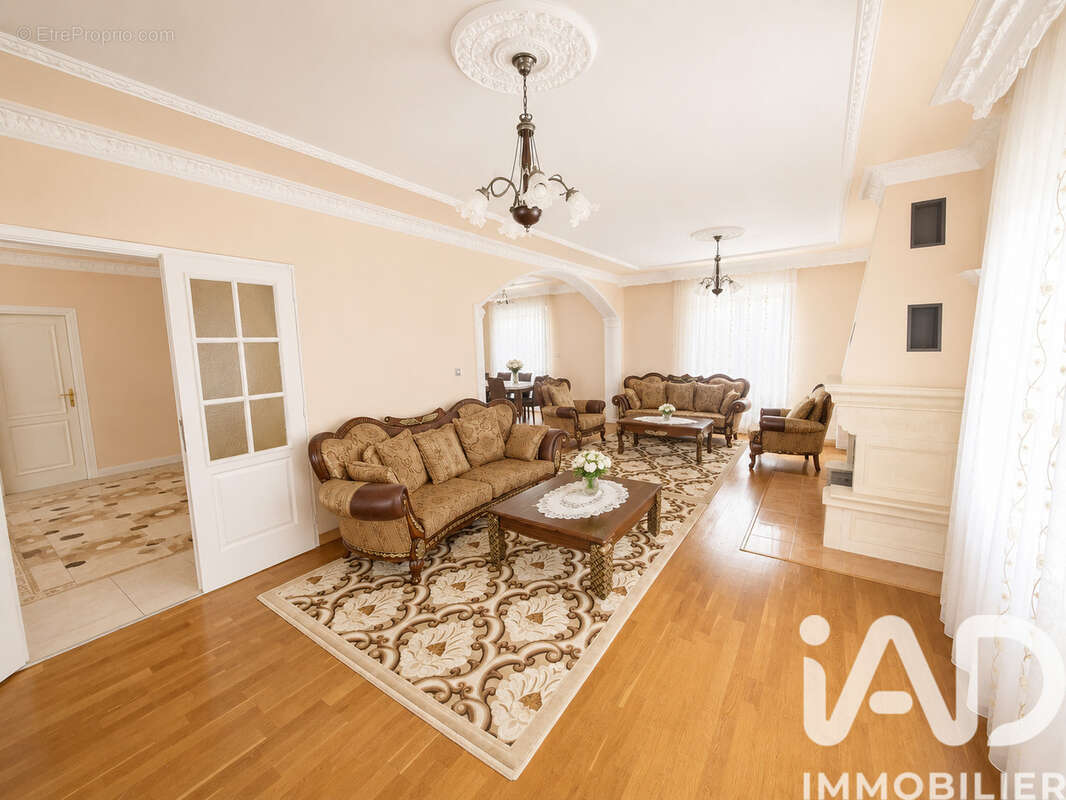 Maison 200 m² à Gien  - photo 9