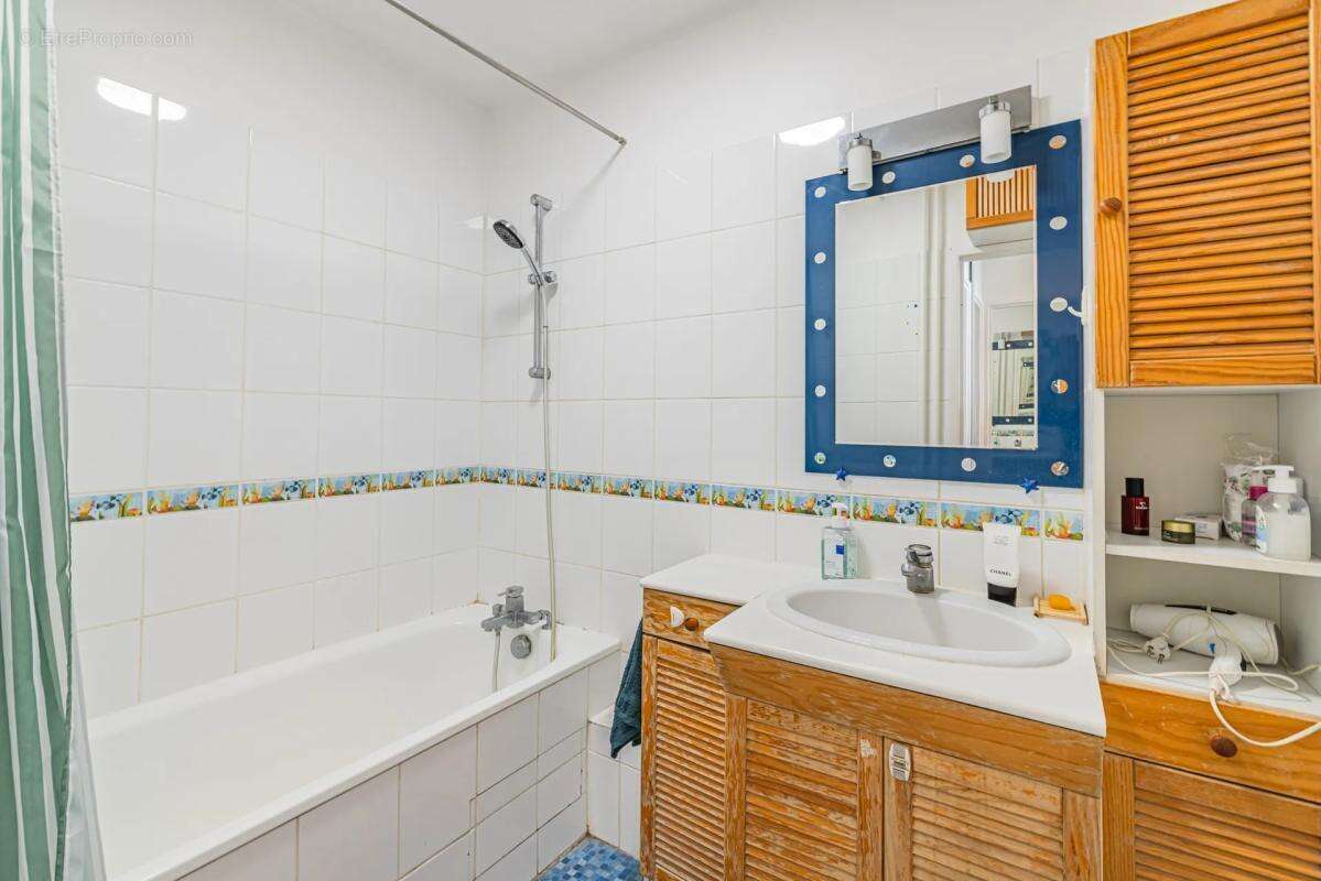 Appartement à COLOMBES