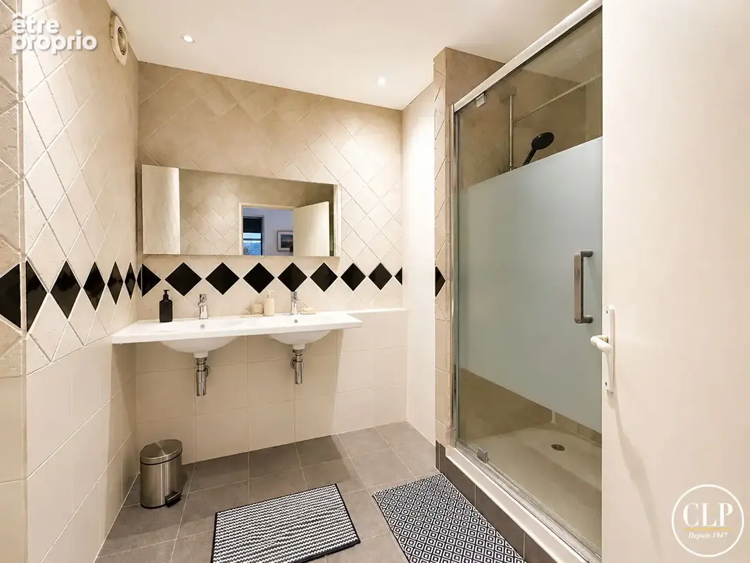 Appartement 4 pièces avec balcon - Coeur des RIGOLLOTS - Limite VINCENNES - photo 12