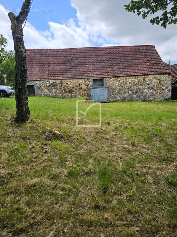 Maison à NADAILLAC-DE-ROUGE
