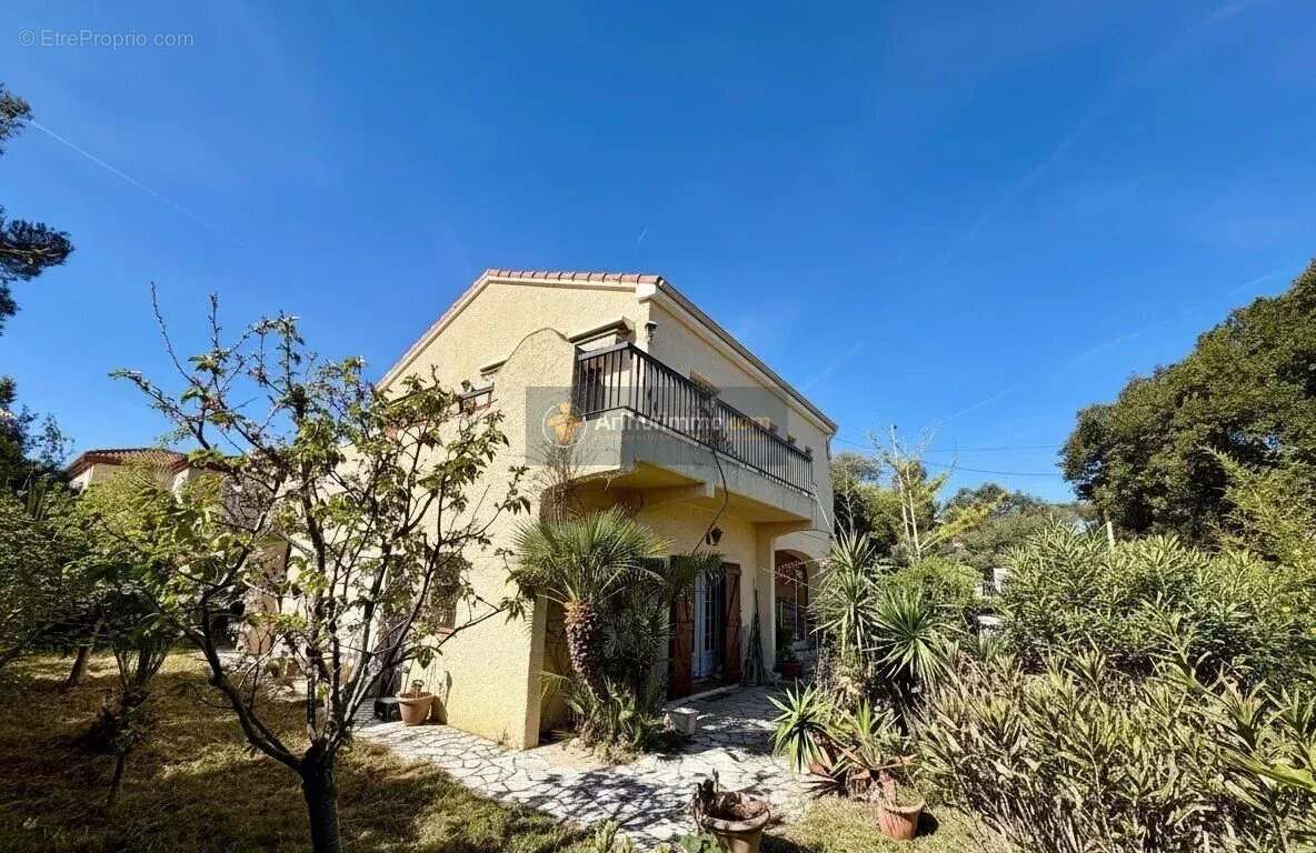 Maison à FREJUS