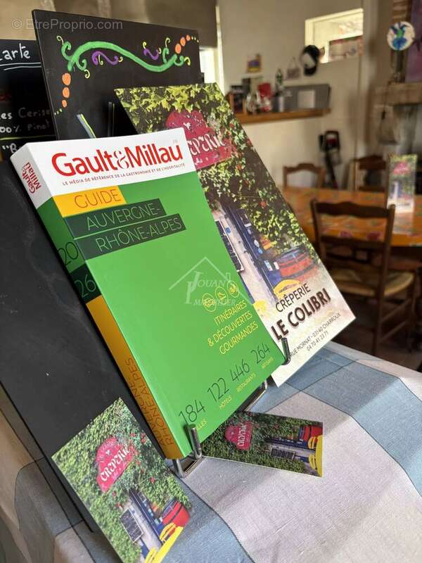 Commerce à CHARROUX