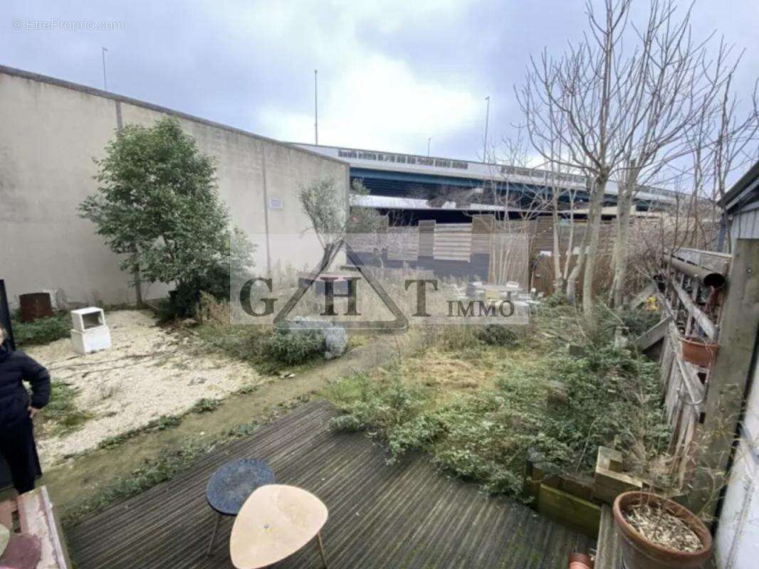 Local d'activités à vendre 1136m2 Aubervilliers - photo 7
