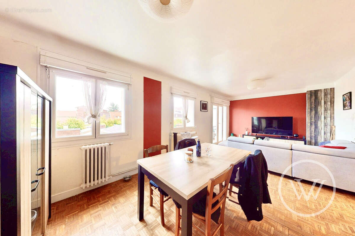 Appartement à GRAY