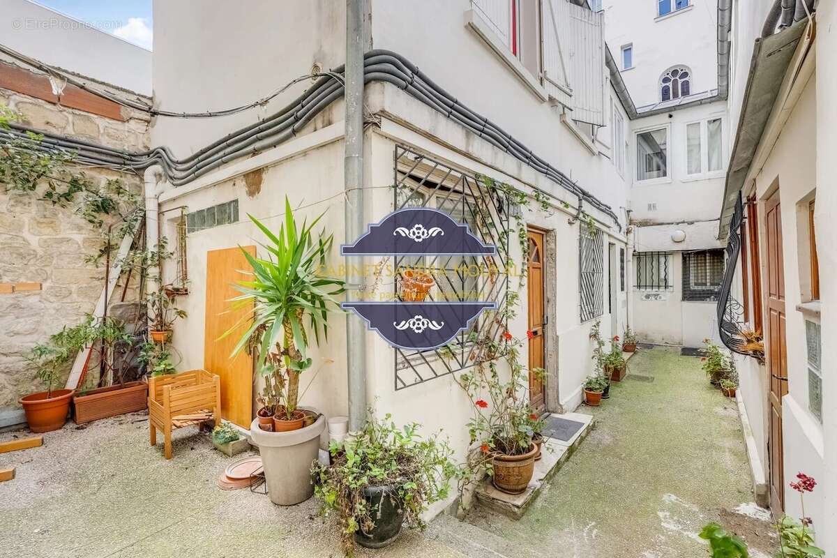 Appartement à PARIS-17E