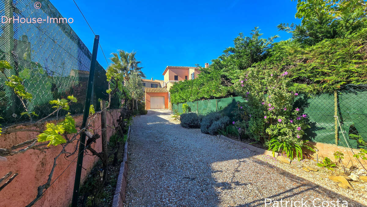 Maison à SIX-FOURS-LES-PLAGES