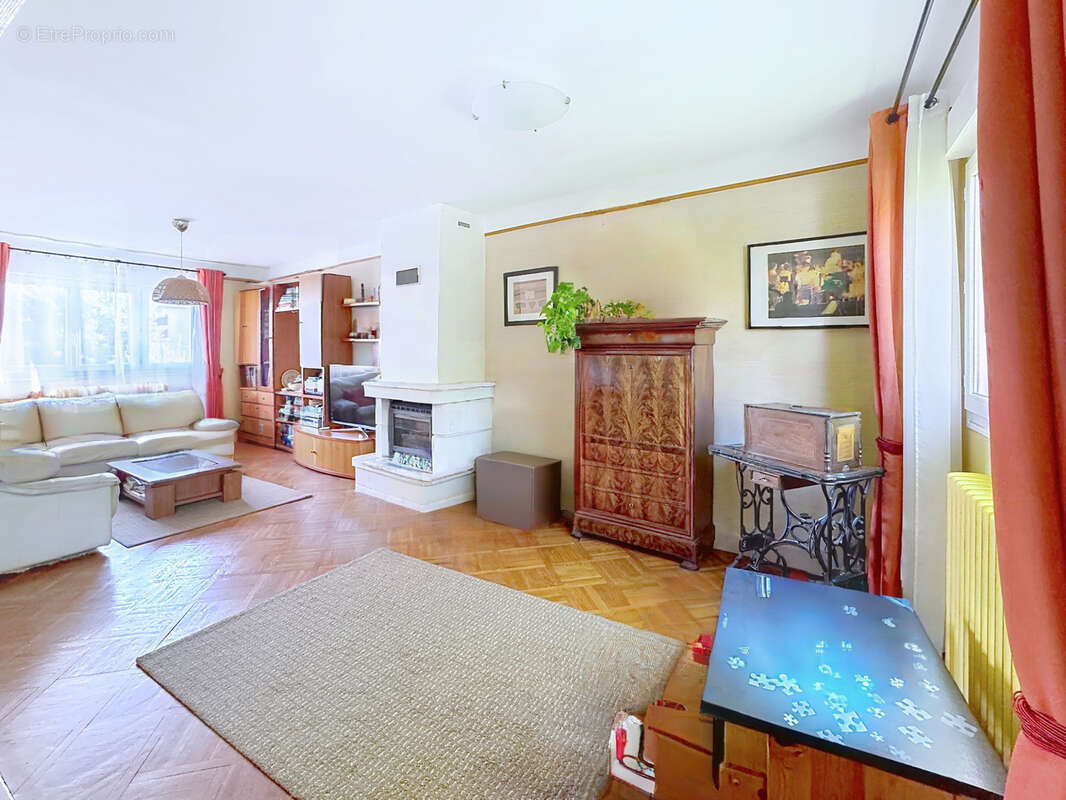 Maison à NOISY-LE-GRAND