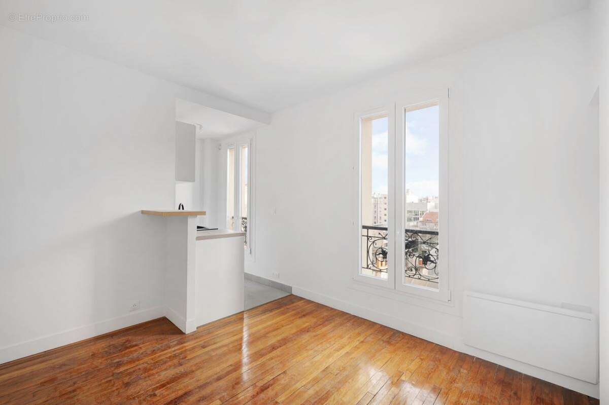 Appartement à PARIS-20E