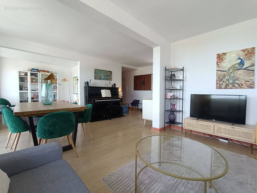 Appartement à FONTENAY-LE-FLEURY